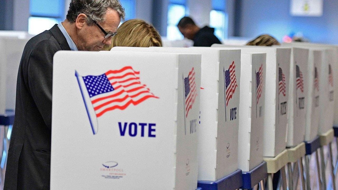 2026 Midterms: Is Polymarket Underpricing a Democratic Sweep?