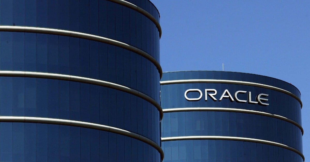 Oracle Credit Risk Hits Near 18-Year High on AI Spending Concerns