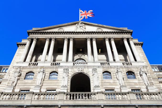 Will the BoE Loosen Bank Leverage Rules to Support the Gilt Market?